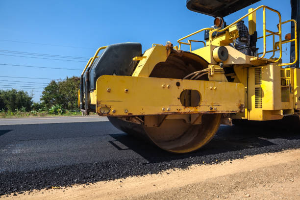 Best Asphalt Driveway Installation  in Abita Springs, LA